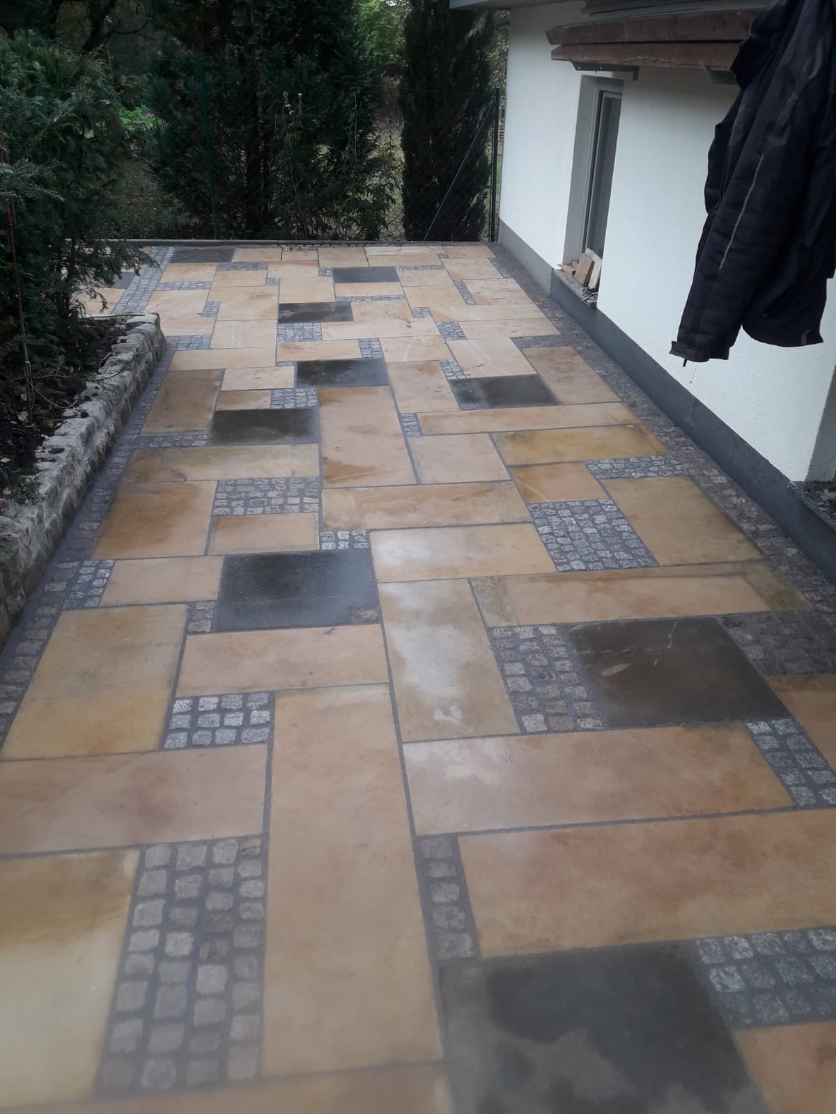 Pflasterwege, Wegebau, Treppenbau, Galabau Erfurt, Gartenbau Erfurt, Gartenpflege, Stützmauer, Außenanlage