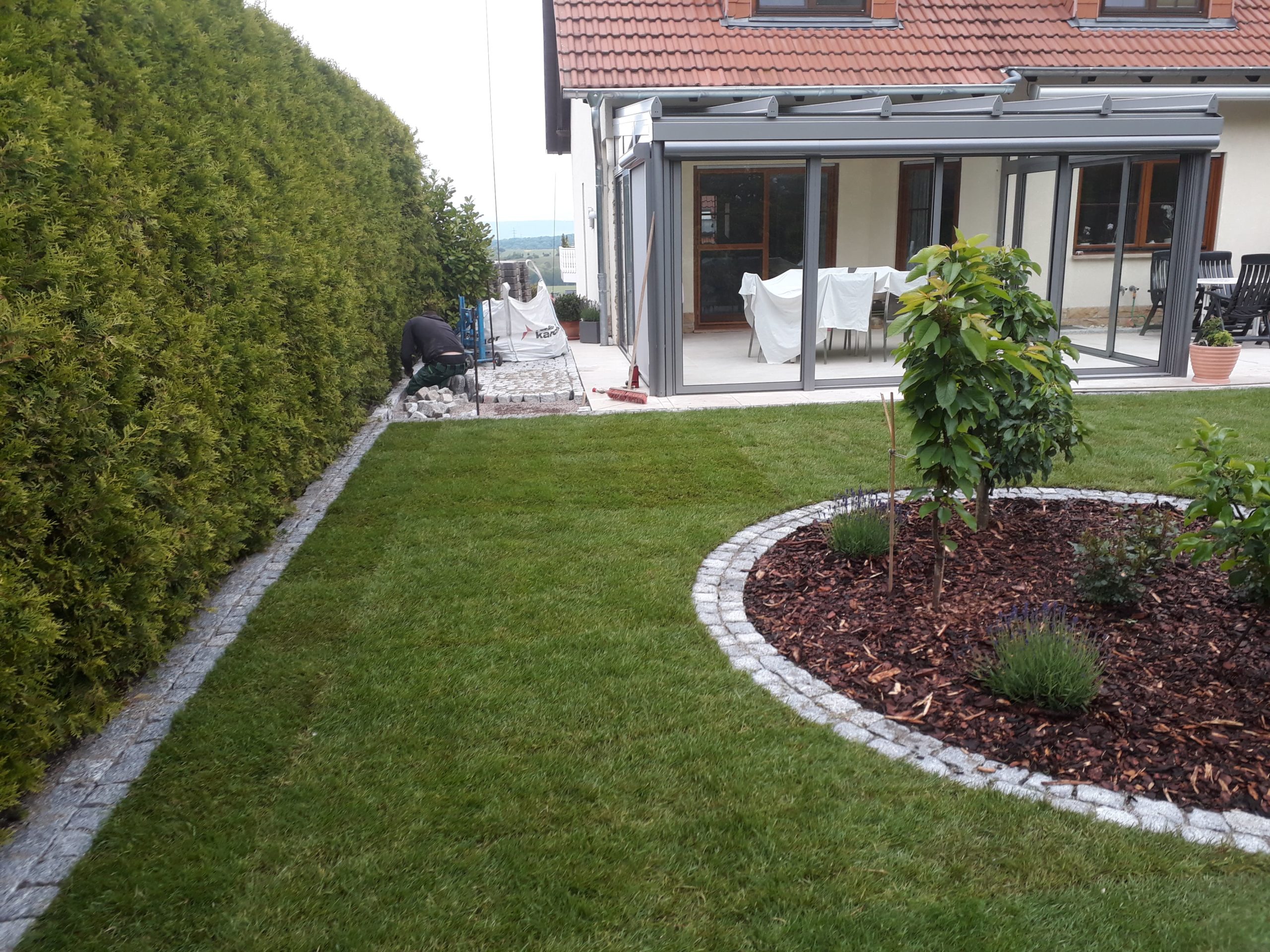 Galabau Erfurt, Gartenlandschaftsbau, Gartenbau
Galabau Erfurt, Garten- und Landschaftsbau Erfurt, 
Landschaftsbau Erfurt, Grünpflege Erfurt, Landschaftspflege
Pflasterarbeiten Erfurt, Gehölzschnitt Erfurt, Baumpflege Erfurt. Rasen, Pflaster